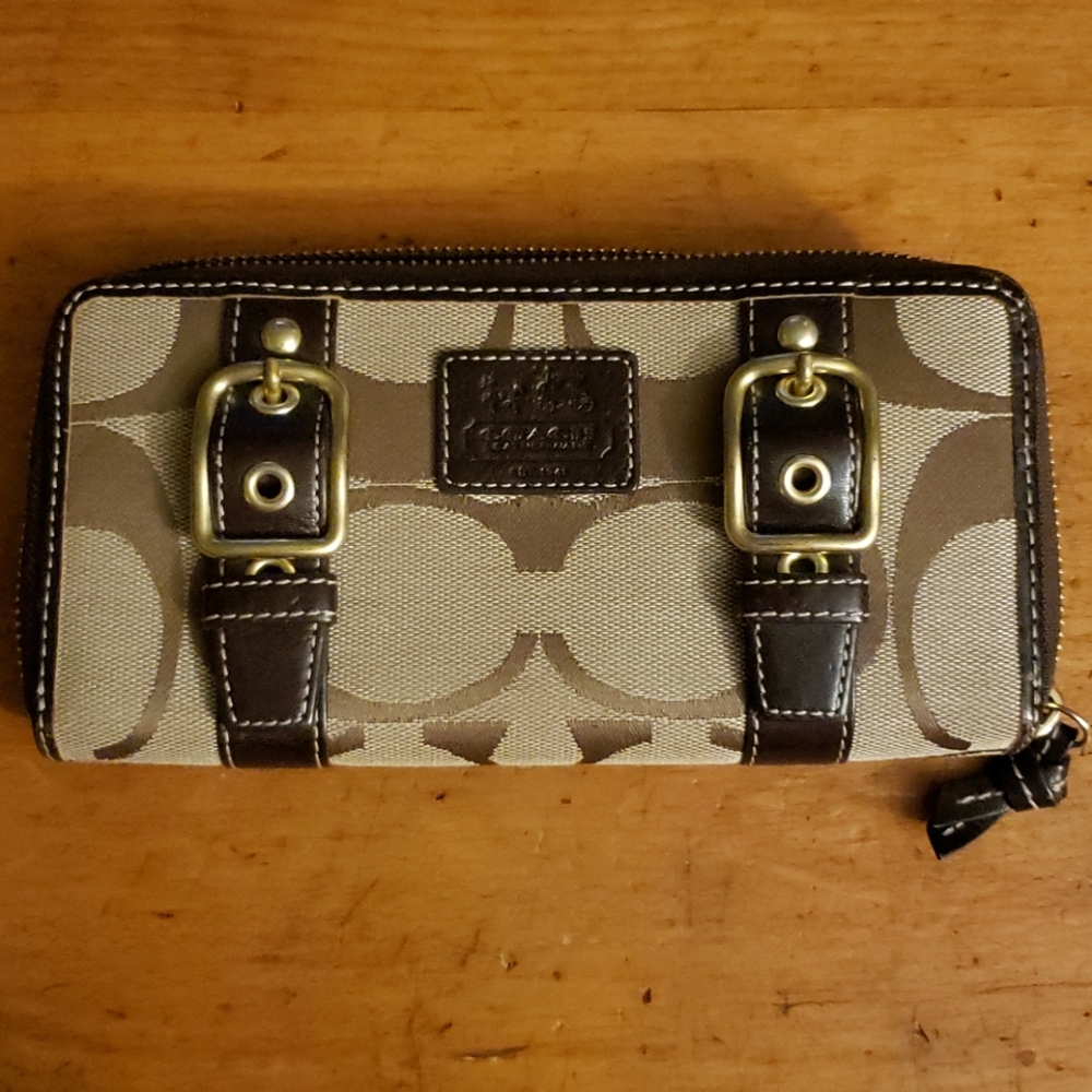 Coach wallet